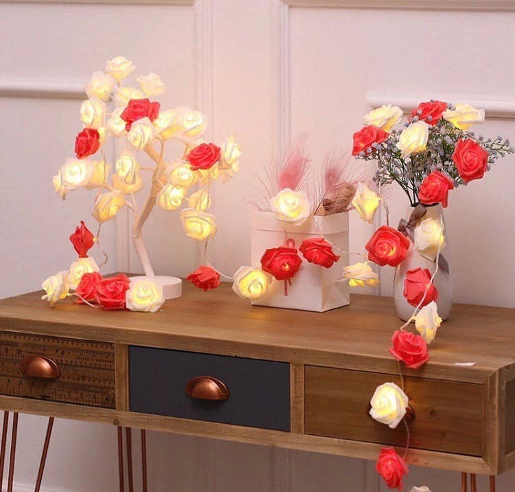 Set of Roses Lamp and Roses Fairy Lights Set of Roses Lamp and Roses Fairy Lights